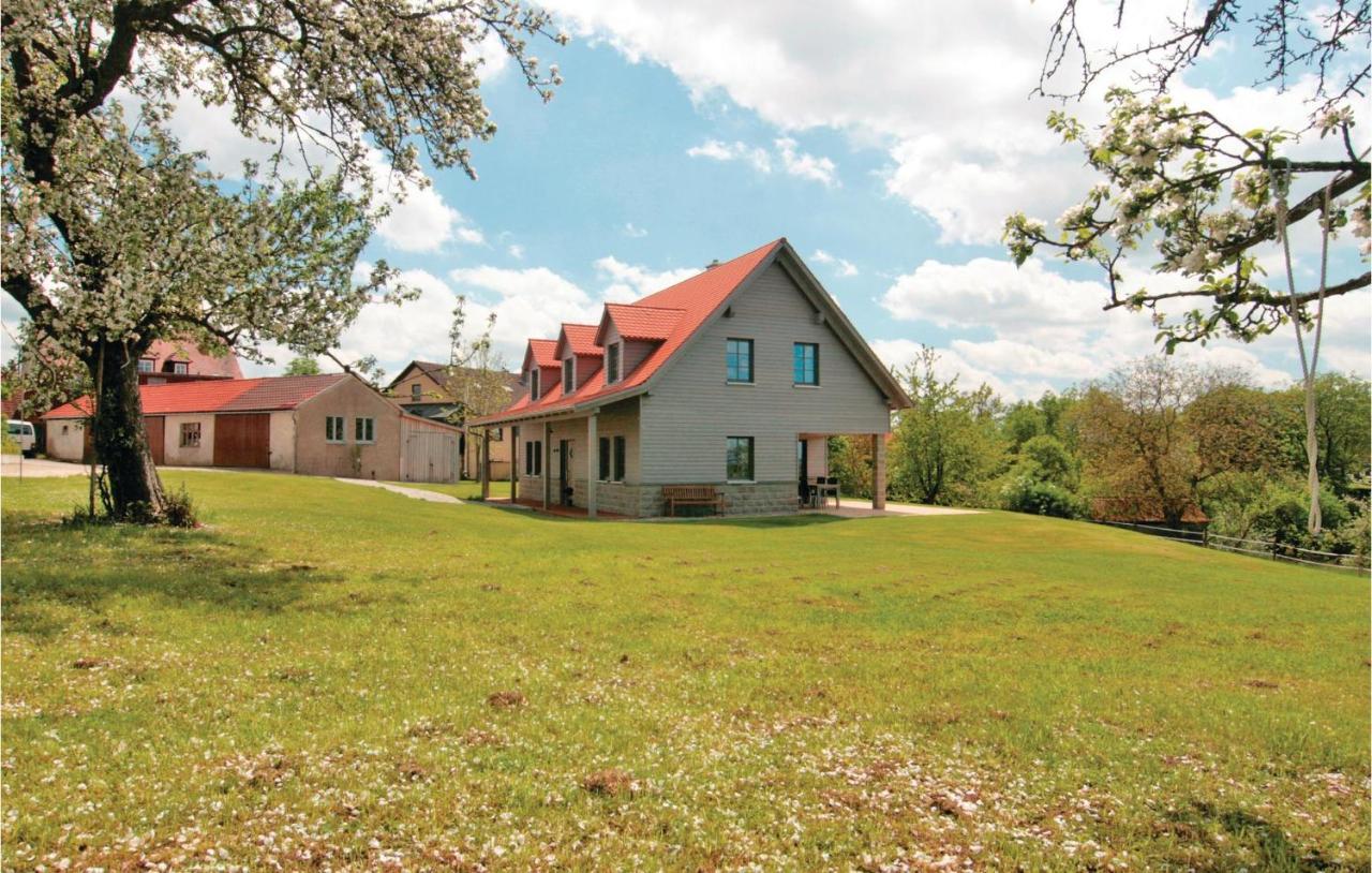 Cozy Home In Schillingsfuerst With Kitchen Eksteriør bilde